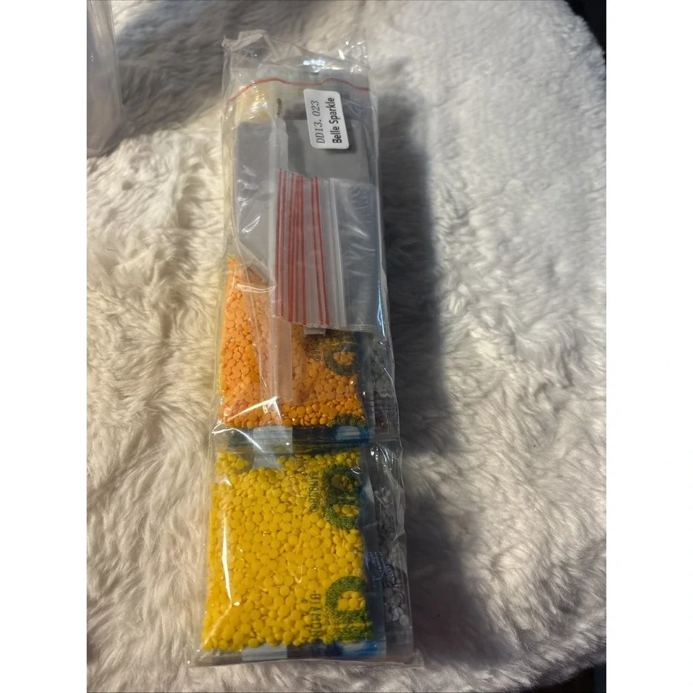 Disney Needleart Diamond Dotz Embroidery Art Kit Belle Sparkle DD13-023 NIB